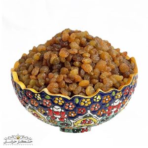 کشمش پلویی طلایی و قهوه‌ای تازه و تمیز – محصول خشکبار استور