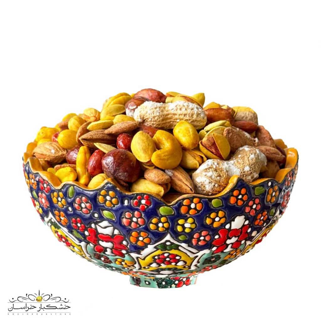 عکس آجیل پذیرایی لوکس و مجلسی | ترکیب مغزهای شور تازه مناسب مهمانی و عید