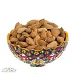 بادام کاغذی دو پوست خام منقا تازه و سورت‌شده ایرانی