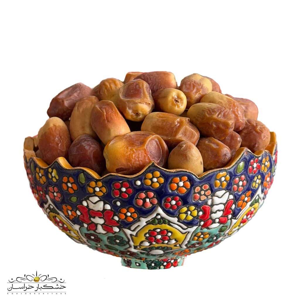 خرما زاهدی تازه و درشت – عکس محصول خشکبار استور