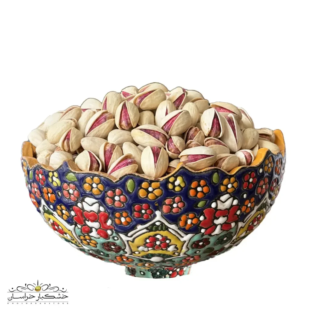 پسته احمد آقایی خام تازه و درشت رفسنجان با کیفیت ممتاز و طعم طبیعی