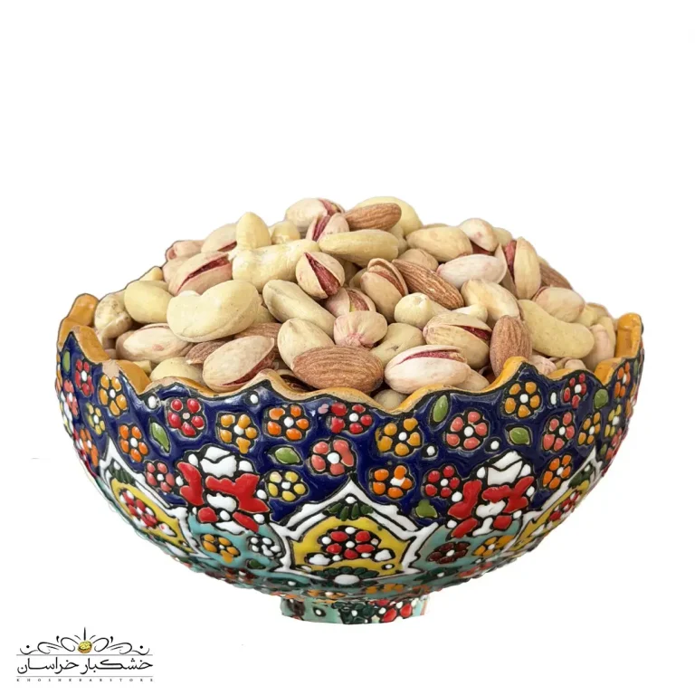 آجیل سه مغز شور با تفت سنتی، مغزهای ترد و نمک متعادل – مناسب پذیرایی