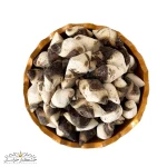 کشک دوسرپیچ دورنگ سنتی با بافت خشک و ظاهر پیچ‌خورده