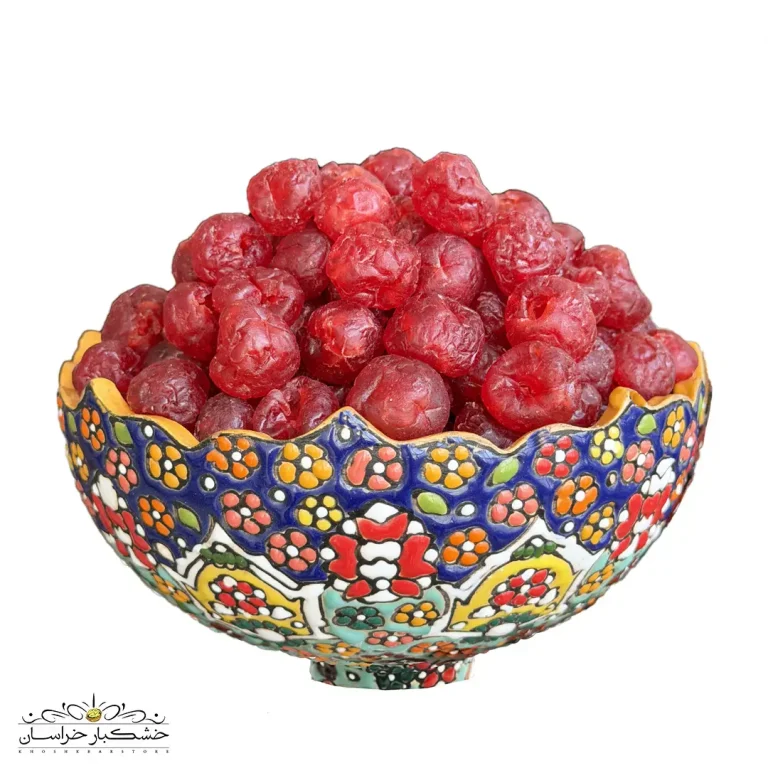 گیلاس بری قرمز تازه با رنگ طبیعی و بافت سالم – تنقلات خوش‌طعم و سالم