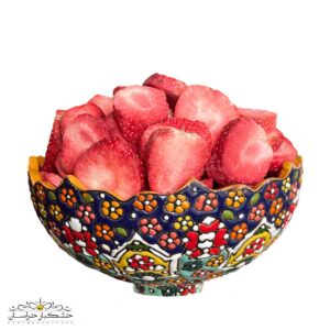 خرید اسلایس توت‌فرنگی خشک پفکی فریز درایر تازه و سالم