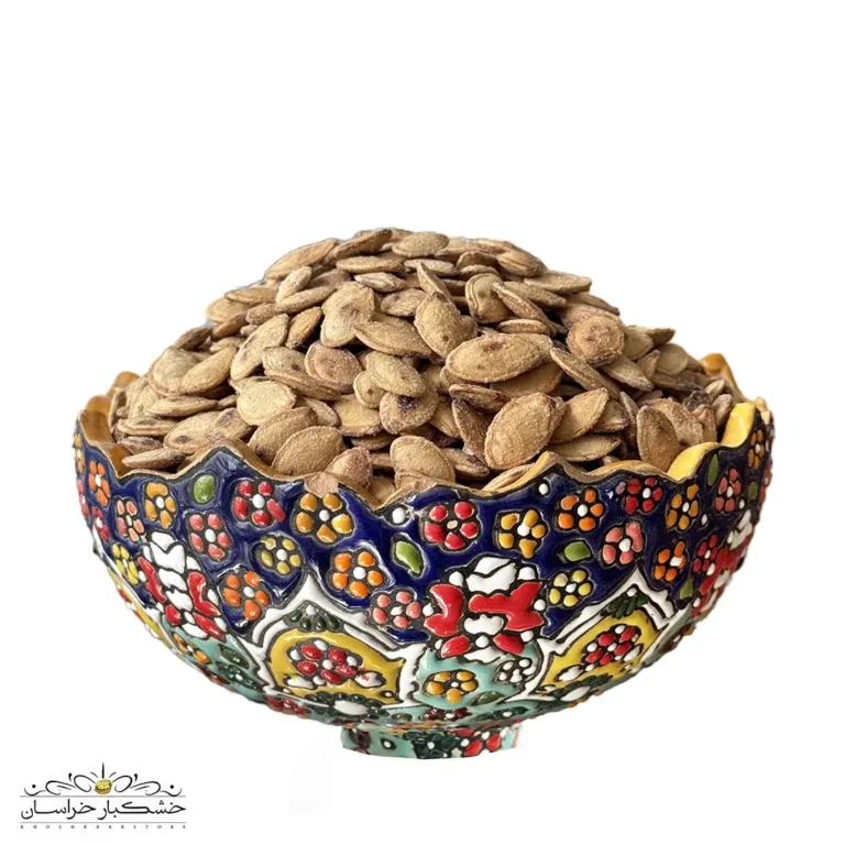 عکس تخمه کدو دو آتیشه شور تازه و خوشمزه، مناسب آجیل و پذیرایی خانگی