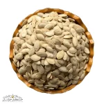 تخمه کدو ایرانی – زاویه دوم با نمای نزدیک دانه‌های درشت