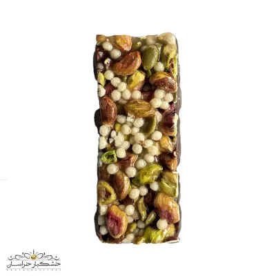 نات بار پسته و تخمه کدو – زاویه دوم با نمای نزدیک و ترکیب مغذی
