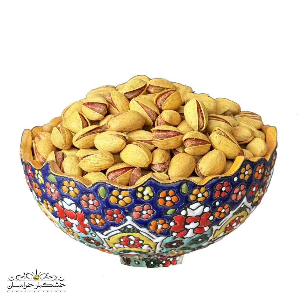 پسته احمد آقایی شور لعابی درخشان و خندان مخصوص پذیرایی مجلل - فروشگاه خشکبار استور مشهد