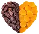 ترکیب قلبی خرما مضافتی براق و قیسی زردآلو نارنجی گوشتی خشکبار استور