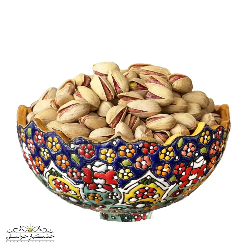 پسته اکبری شور تنوری سنتی با دانه‌های درشت و خوش‌طعم، مناسب پذیرایی و مصرف روزانه